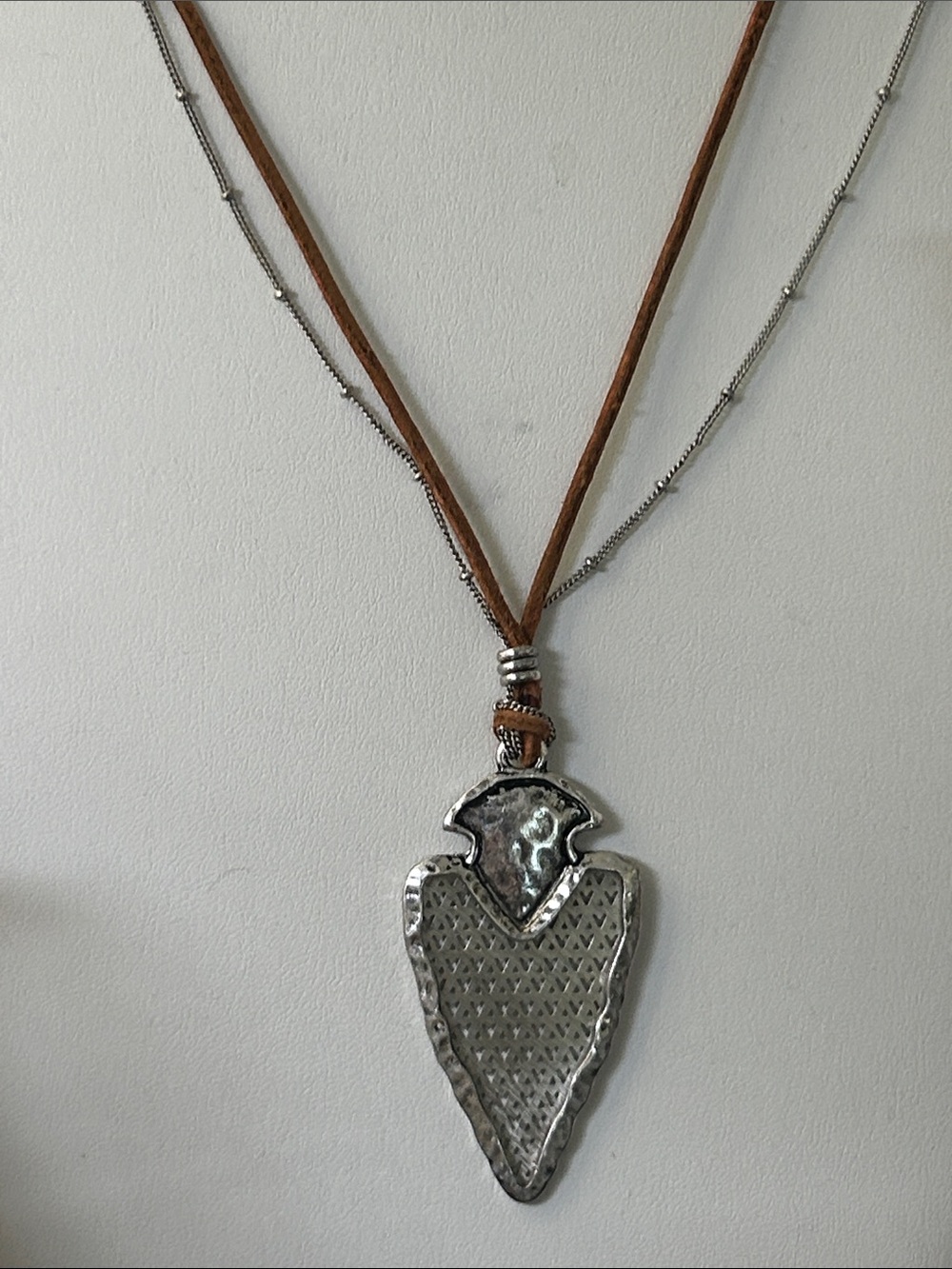 Men's Arrowhead Pendant Necklace - Silver and Brown